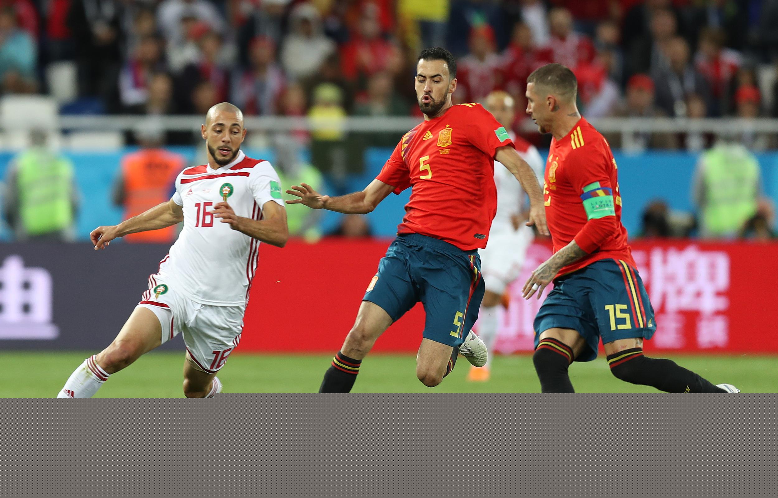 杨乐乐带儿子飞成都参加马术比赛，汪涵又缺席，沐沐露脸更像妈妈