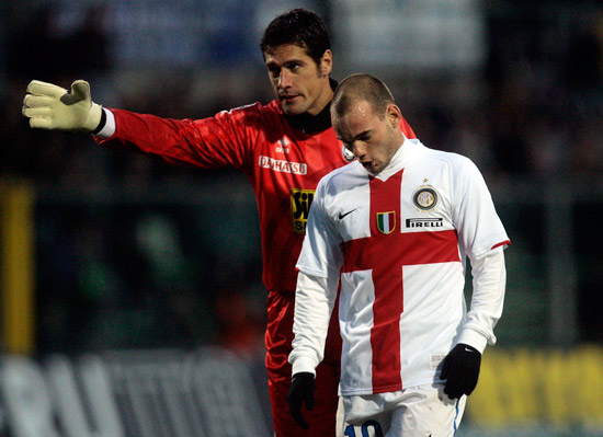 体操新星斩获五金 赛艇健儿破浪夺魁“东莞飞人”卫冕落泪