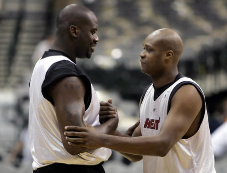 [NBA]爱德华兹达成万分里程碑