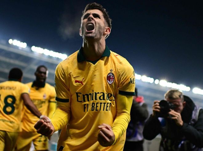 马兹拉维：右中卫和右翼卫都适合我，我能做到兼顾进攻和防守