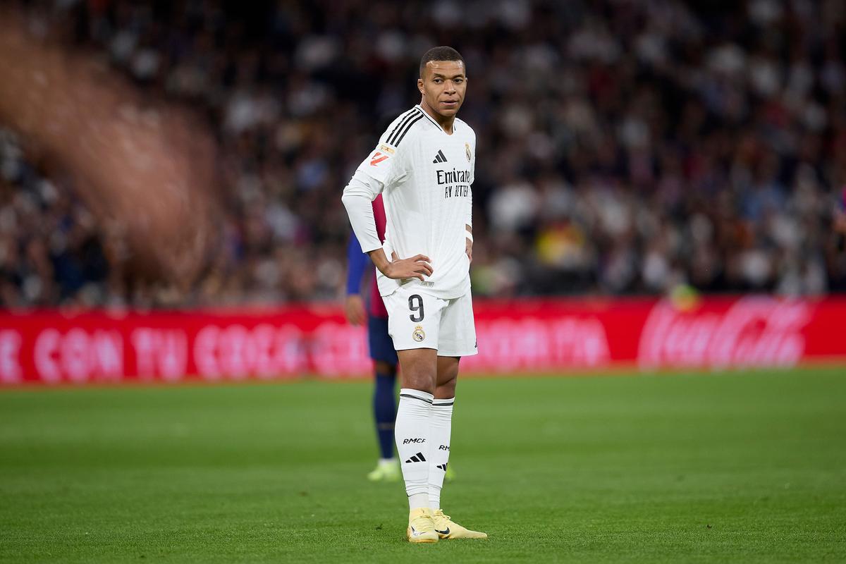 没想到！高诗岩三分球百发百中，帮山东淘汰北京队