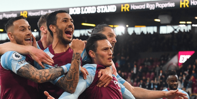 池忠国迎国安生涯200场里程碑，赛前热身获赠纪念球衣