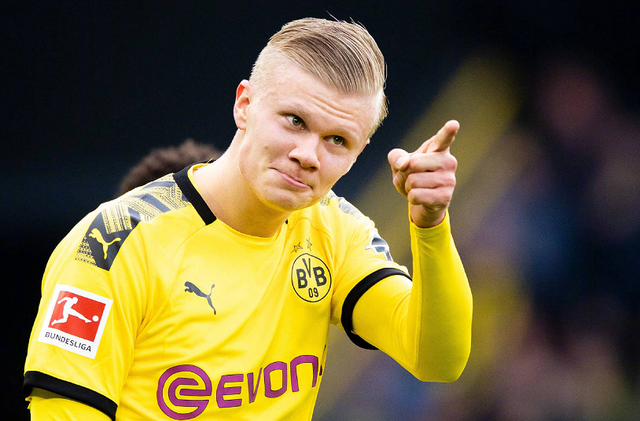 小花生退役后台痛哭！ruler赛后采访狂言：我们已经在选皮肤了