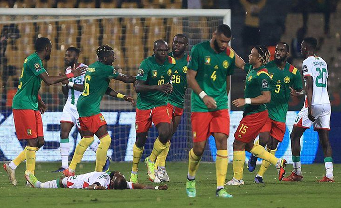 日职联战报：莫赖斯破门，远藤溪太扳平，FC东京1-1新潟天鹅