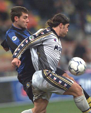 足球西甲豪门密集赛程崩盘，队内伤病潮袭来